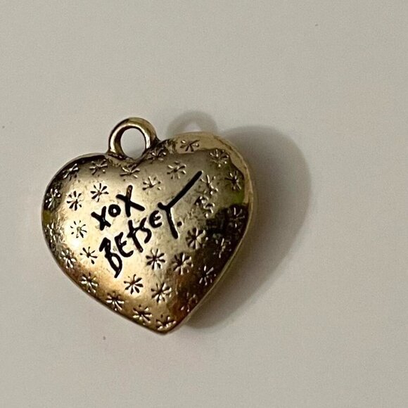 Betsey Johnson Heart Charm Pendant - Picture 4 of 10